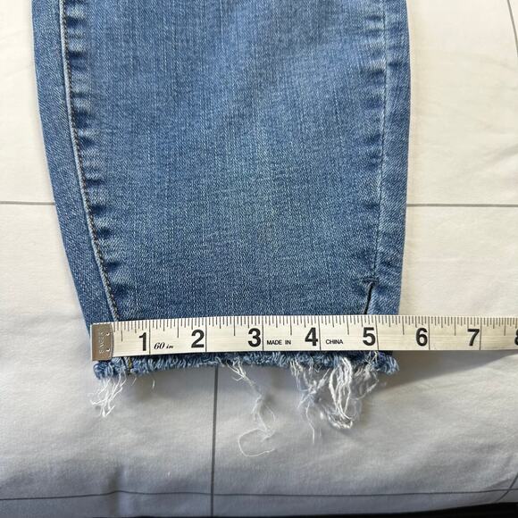 Judy Blue Jeans Womens 18W Skinny Fit Embroidered Flower Distressed Whiskering - Picture 12 of 13